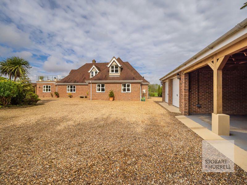 Garaging &amp; Front