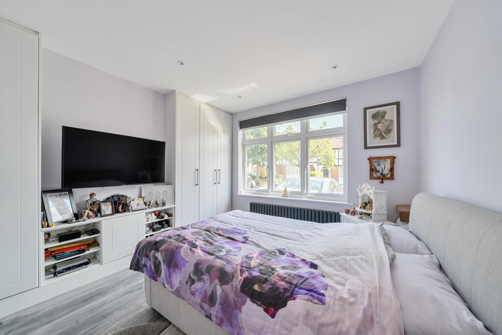 1306272-1-6852c4b...