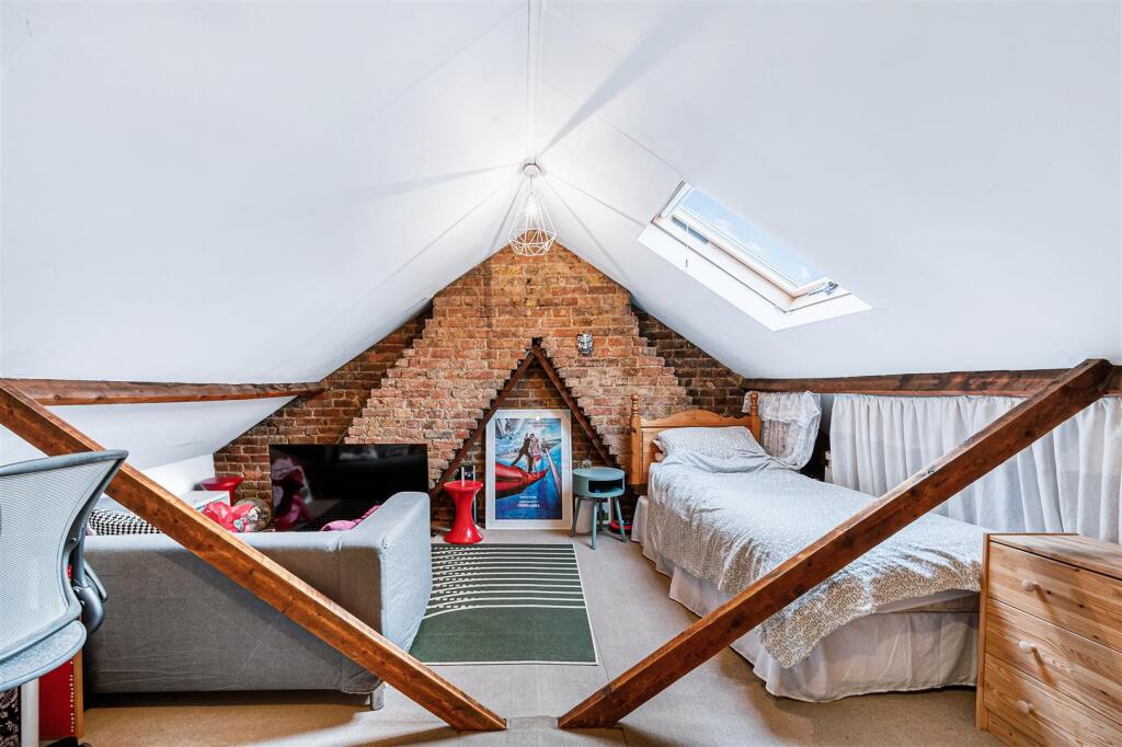 TFF - 19 Berrymead Gardens-9.jpg