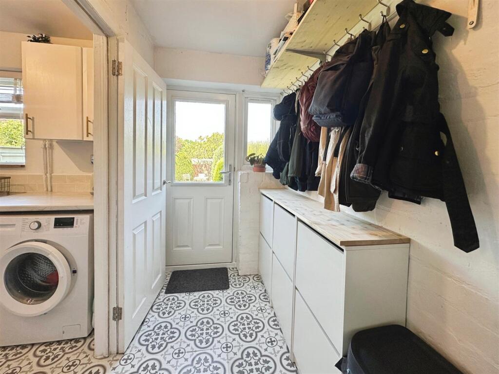 61d7661b-1-47B3-BE51-E92503FACCE9-5389-000002536F0