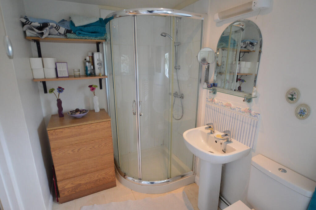 G/F Shower Enclosure