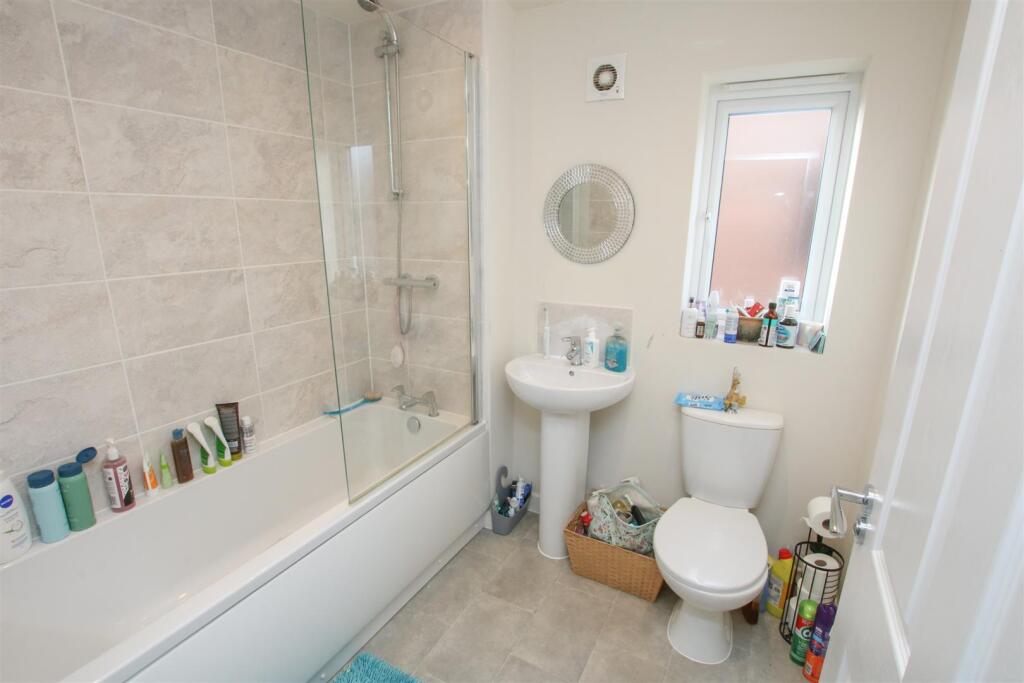 HOUSE BATHROOM