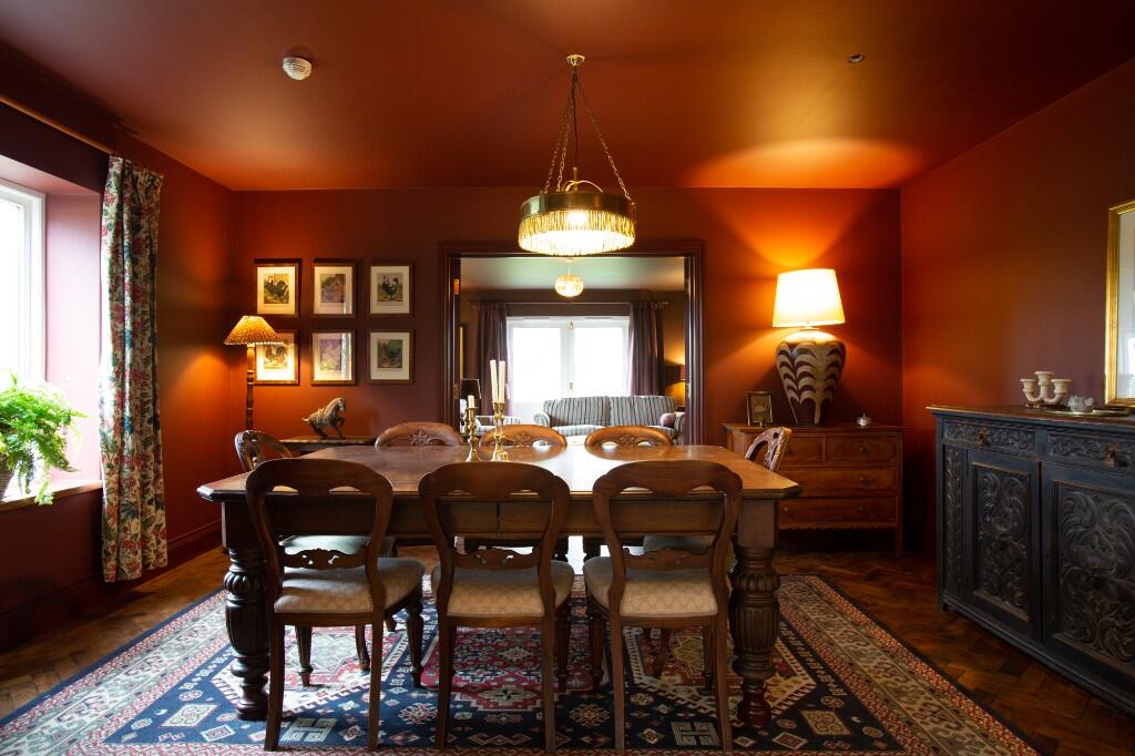 Enchanting dining