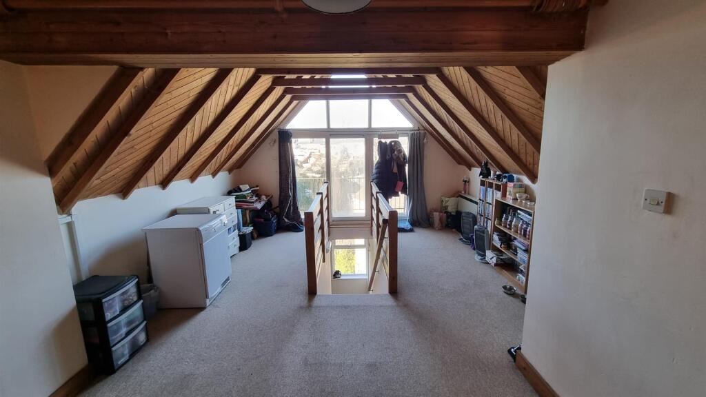 WhatsApp Image 2024-01-27 at 12.04.43 (4).jpeg