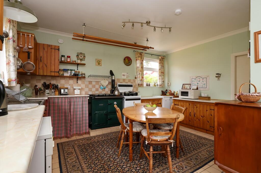 Kitchen / Diner