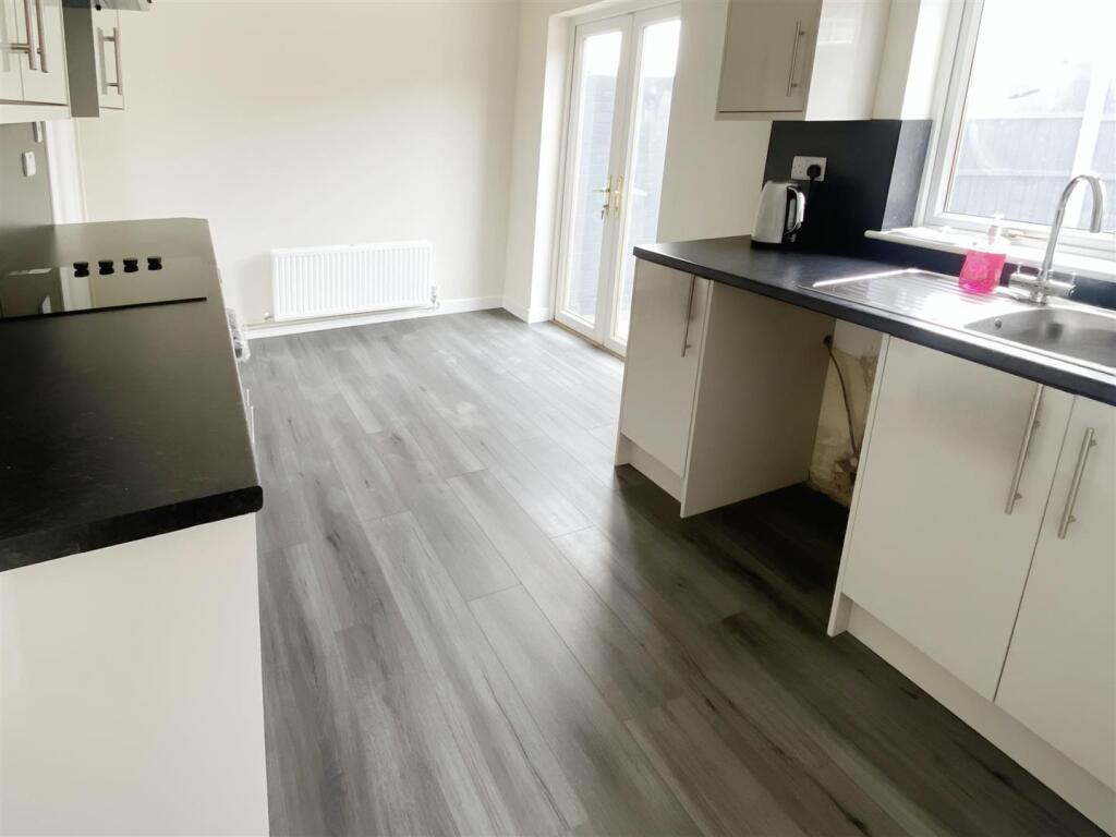 Dining Kitchen