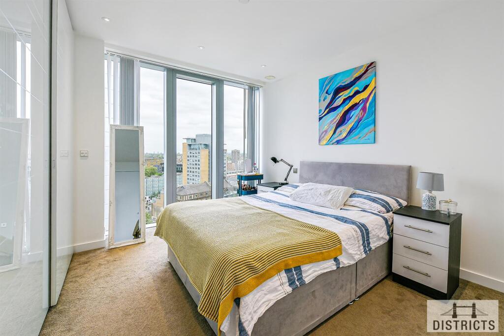 Kingwood House, 1 Chaucer Gardens  (10).jpg