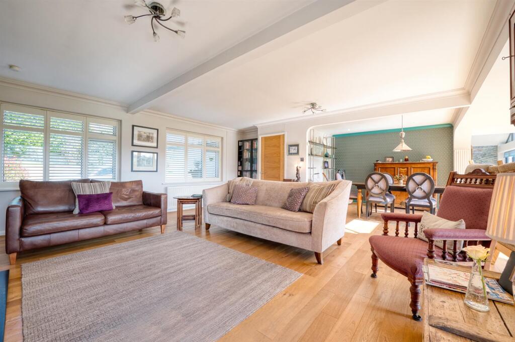 Sitting Room towards dining area.jpg