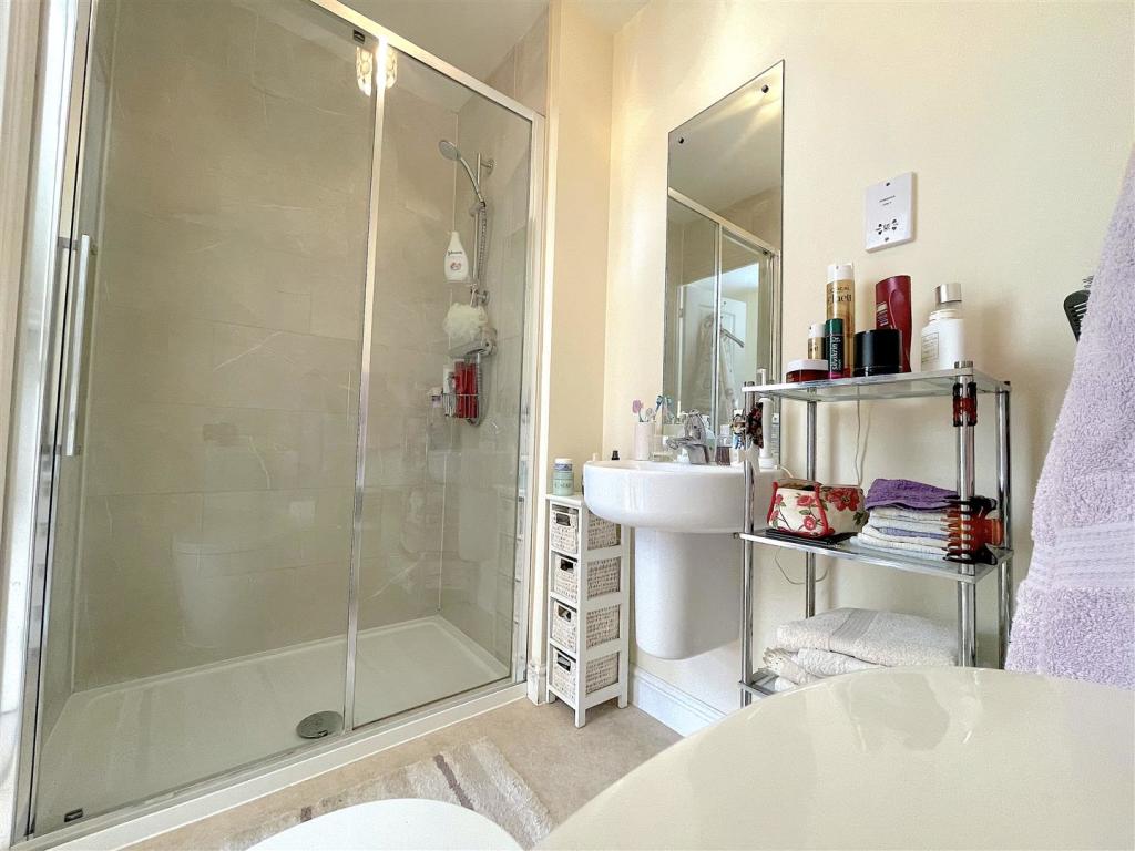 En-suite .jpeg