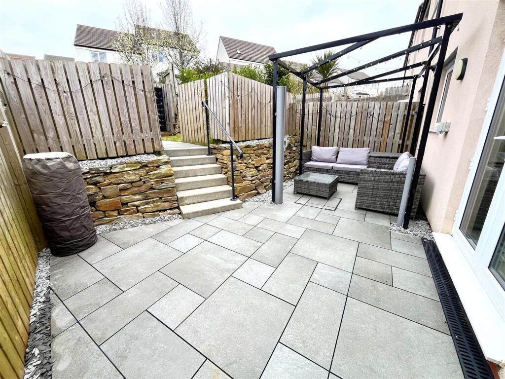 Patio Area 2.jpeg