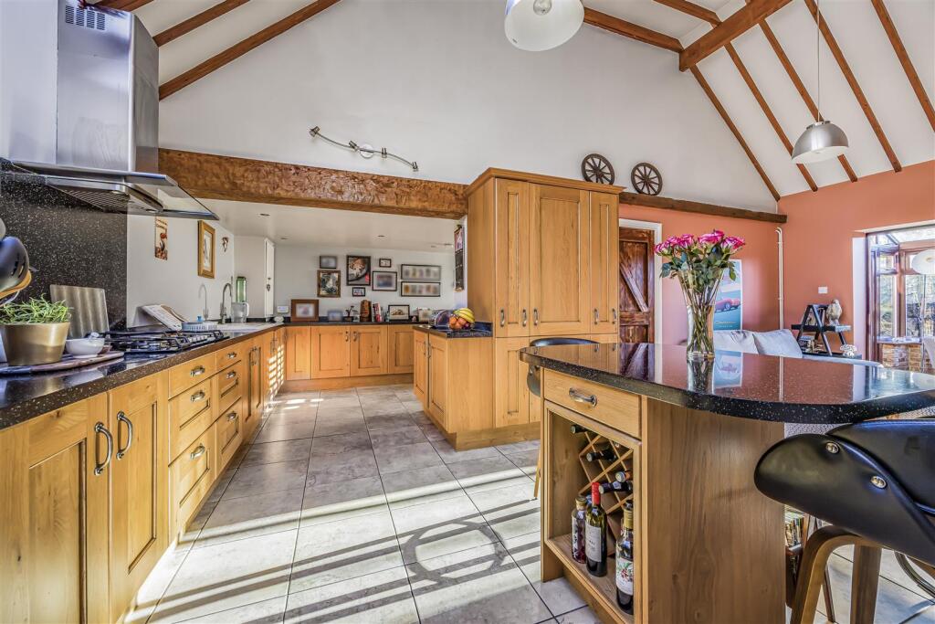 2 Marsh Barns, Marsh Lane, Merston-PorticoMarketin