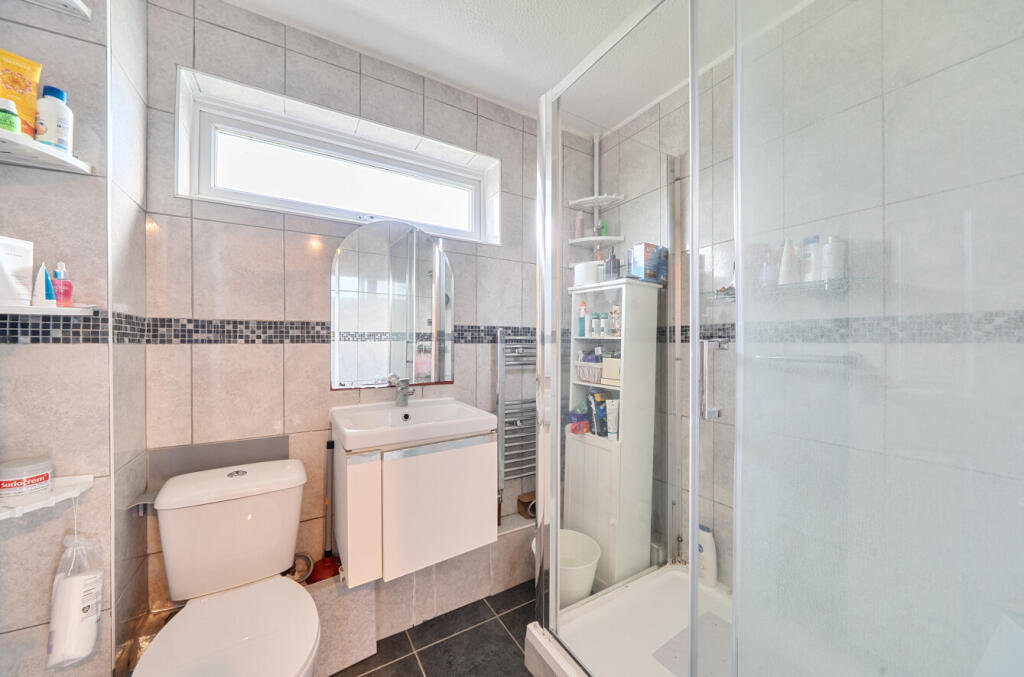 1385509-16-6932d3...