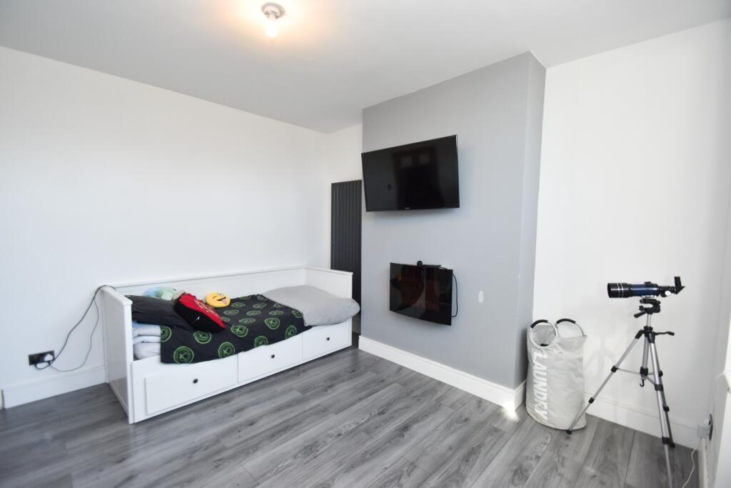 Lounge/Currently used as bedroom