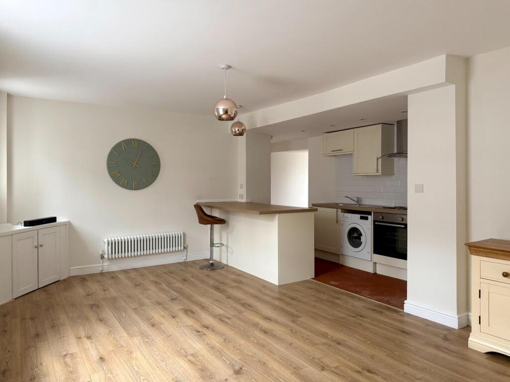 Open Plan Living/Dining/Kitchen