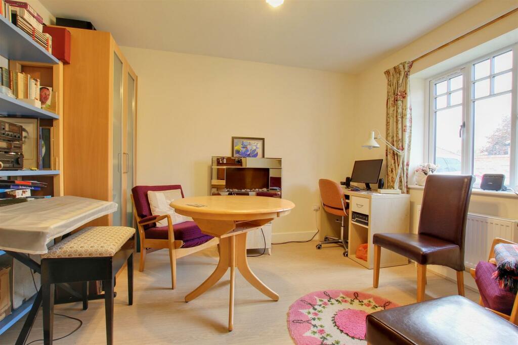BEDROOM 2 (FRONT)