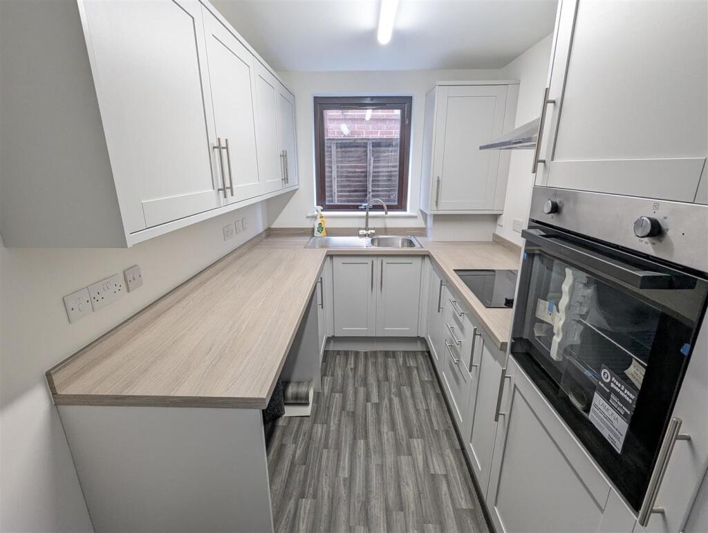 Kitchen (1)