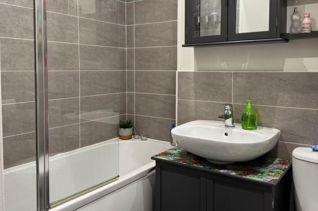 1448ec33-4b18-4b78-b73c-8433365800ed