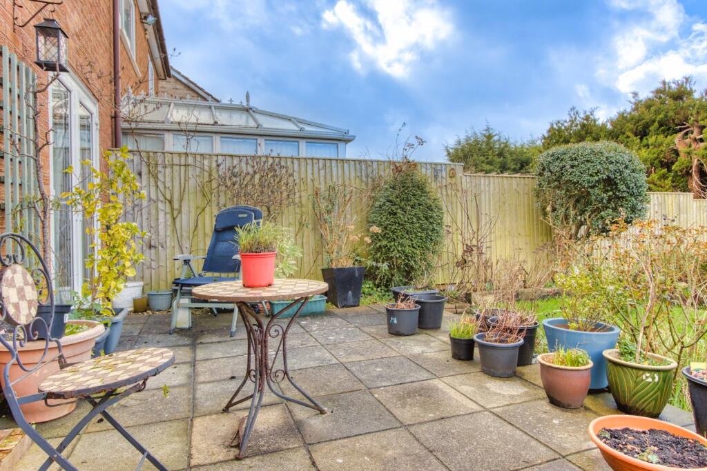 6 A Charles Crescent