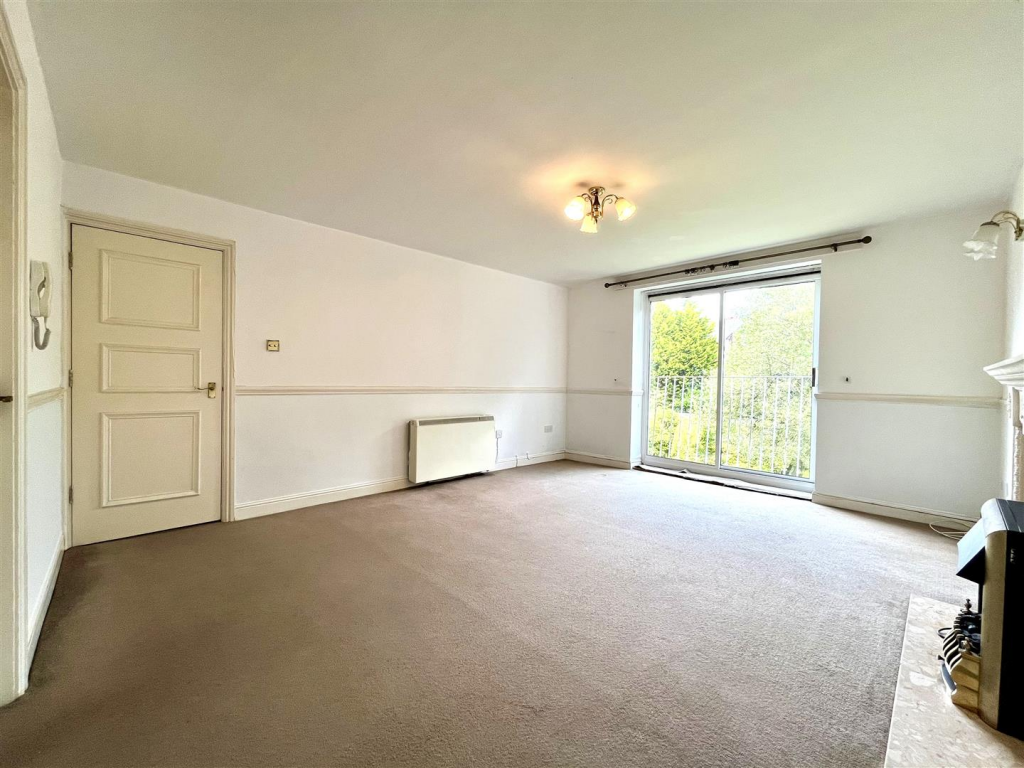 Living Room Aspect 3