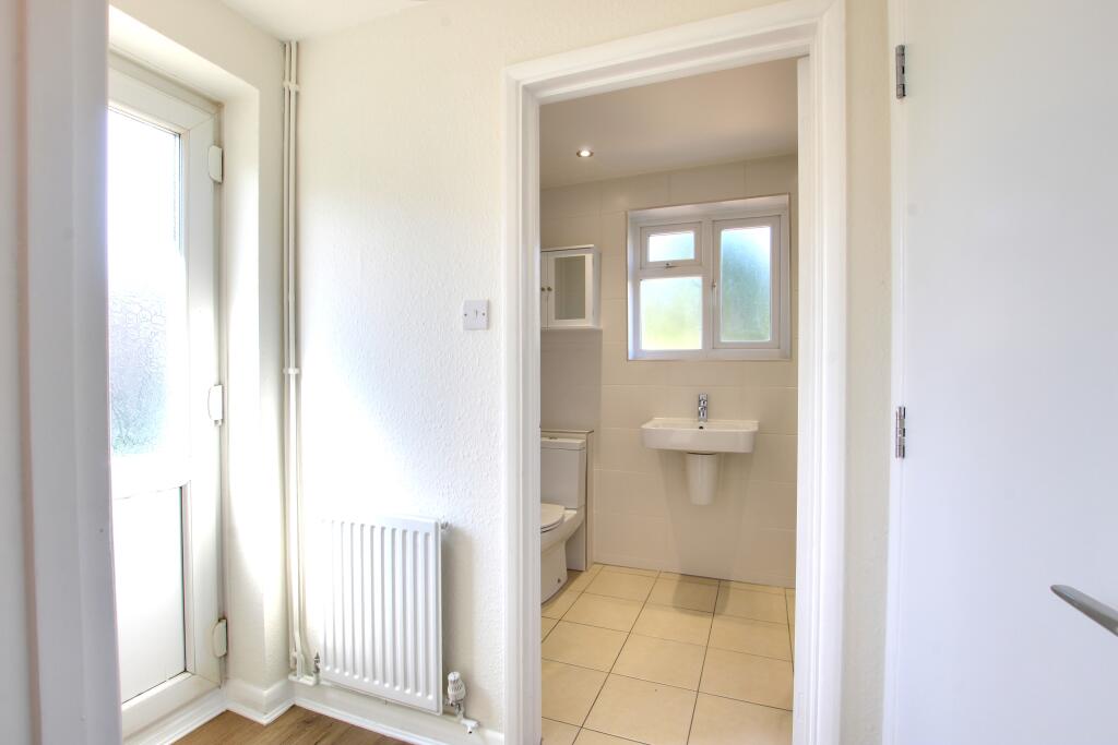8 INNER LOBBY.jpg