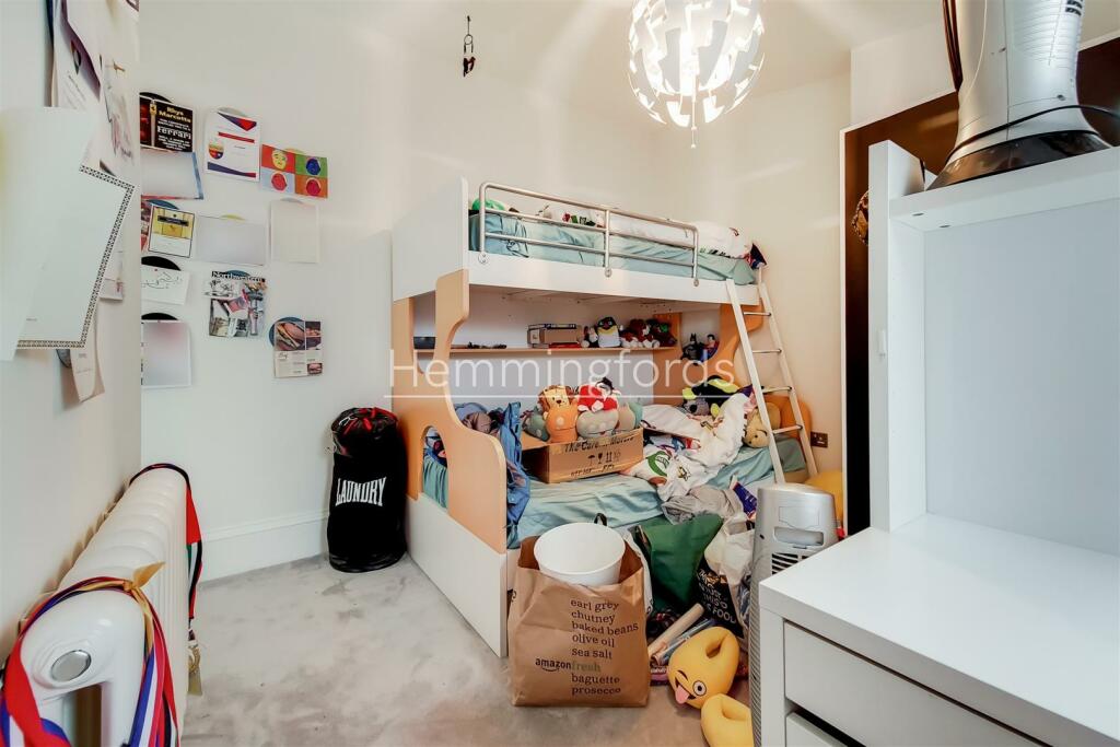 6_Bedroom 2-0.jpg