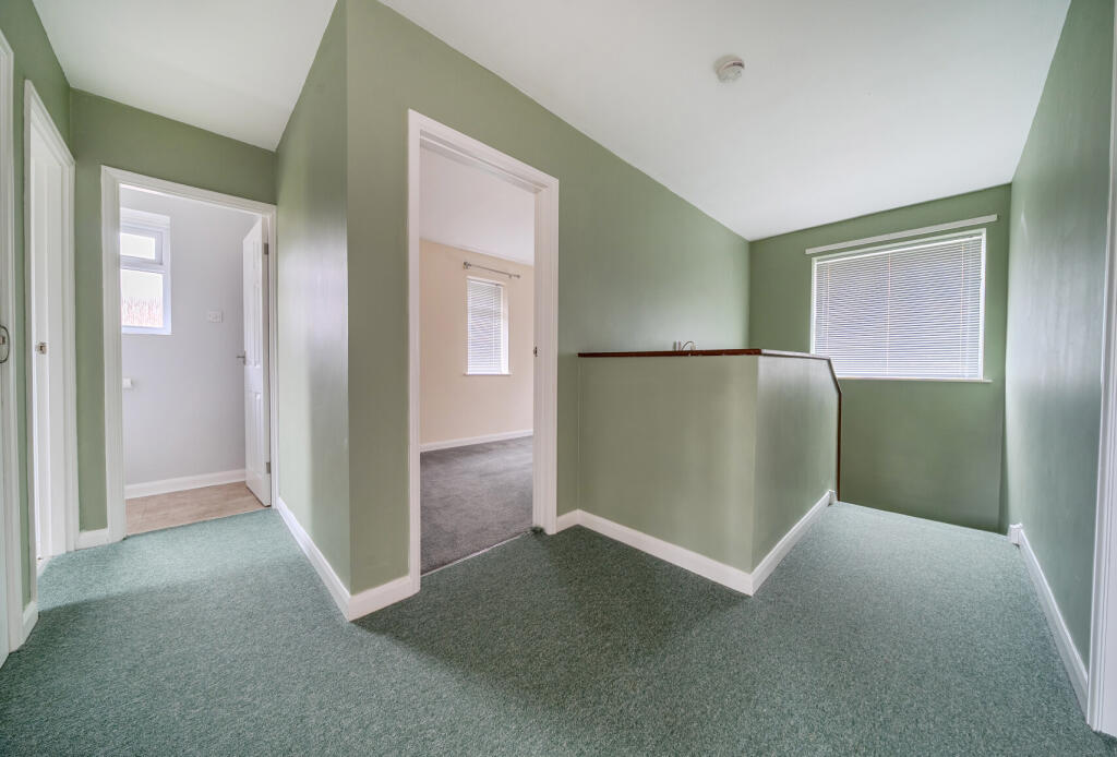 1369801-13-68f240...