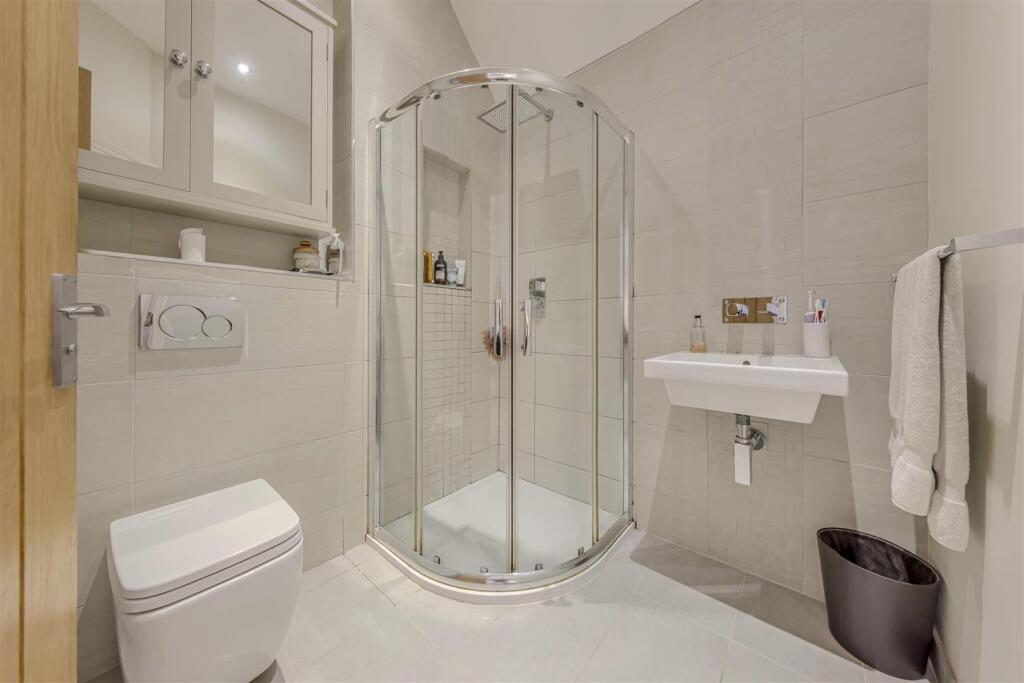 Ensuite