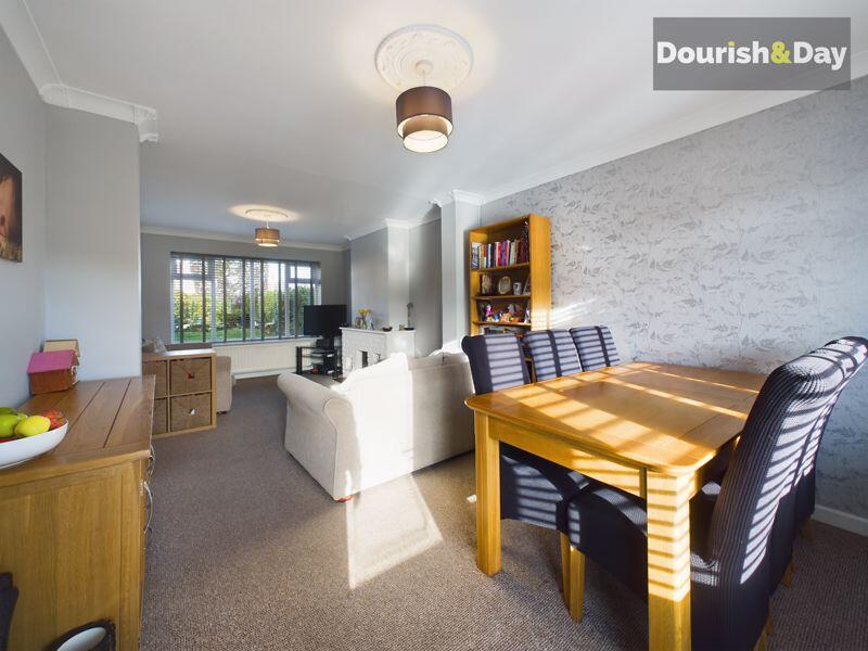 Living / Dining Room 