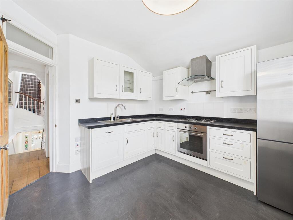 16 - Spacious Maisonette for Auction, St Andrews, 