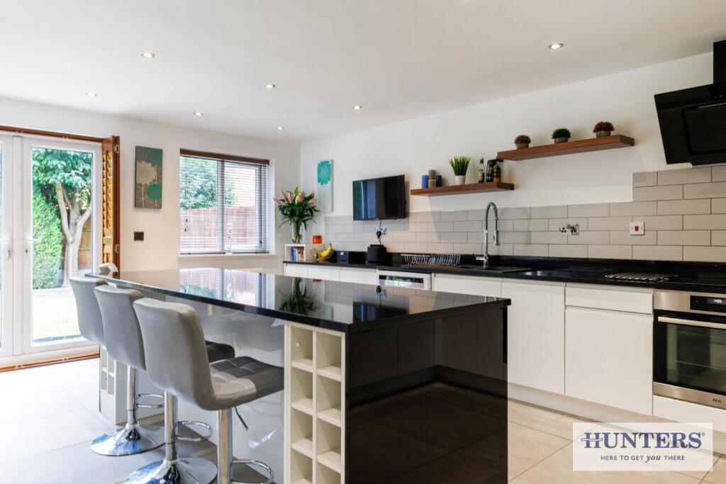 96930_7 Calverley Court Brayton (11) - Copy_low.jp