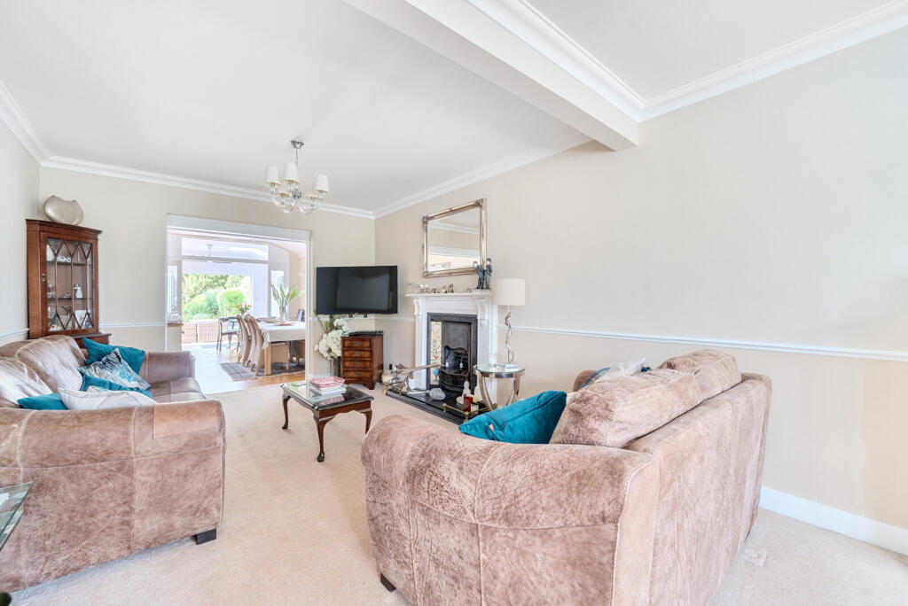 1318942-22-6866c9...