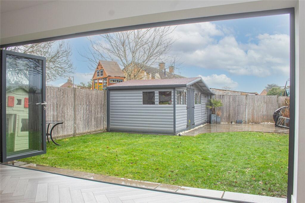 Bi-Folds