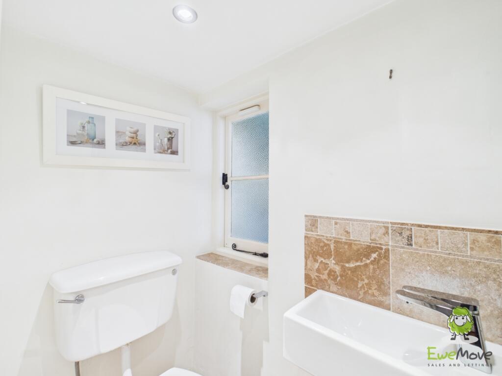 CAM03778G0-PR0198-STILL012