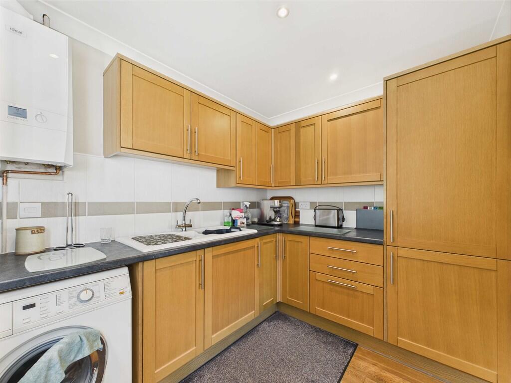 CAM04092G0-PR0067...