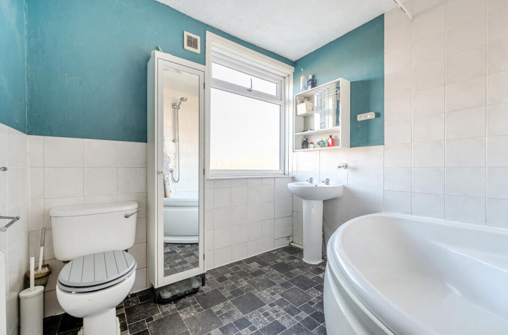 1383823-6-69205a8...