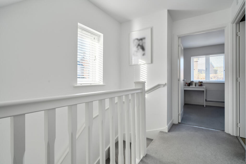 1384989-12-69270d...