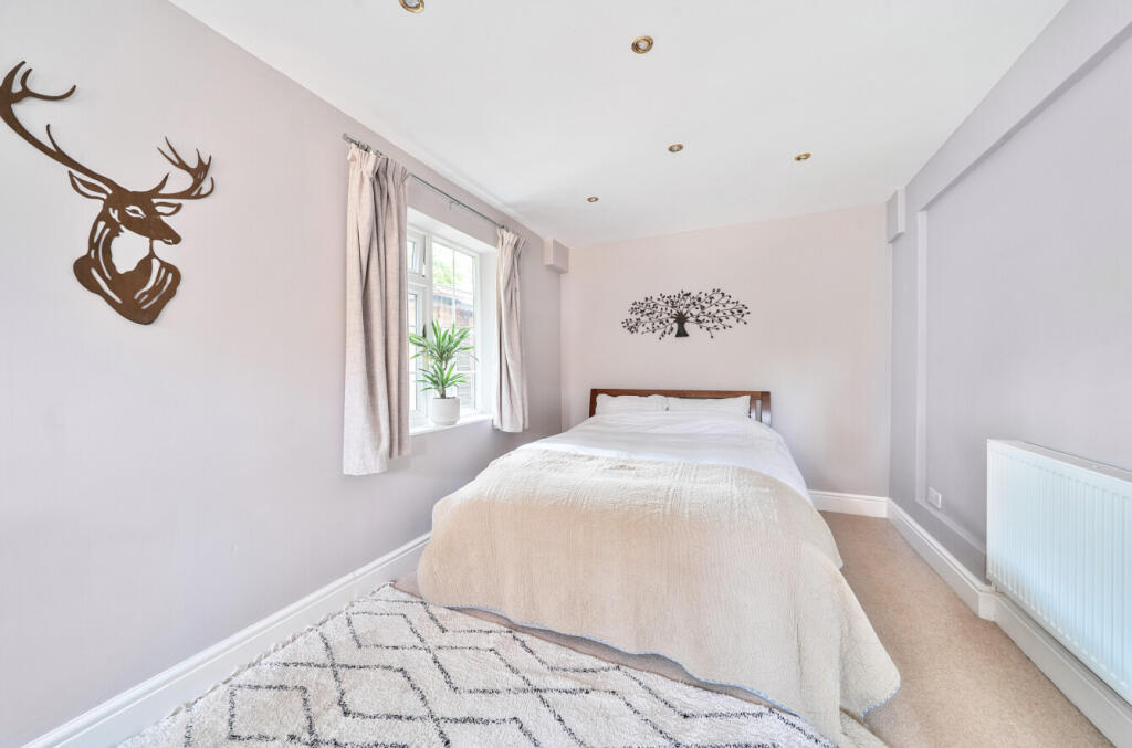 1327928-7-6883ae4...