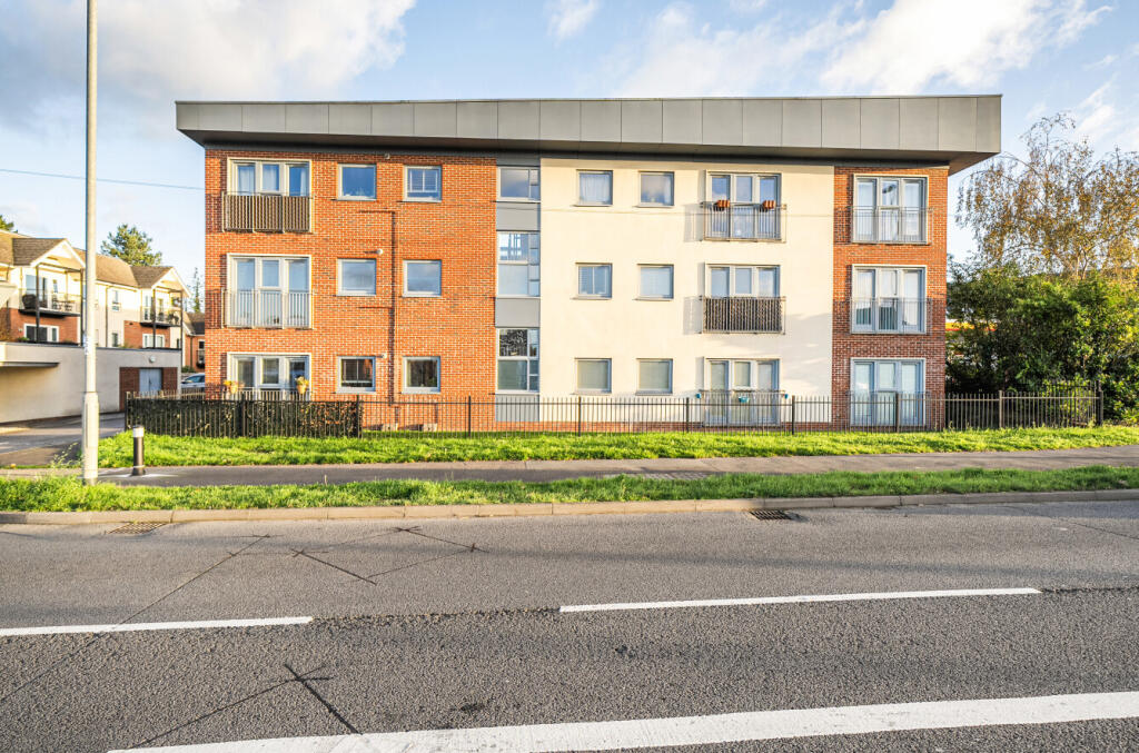 1381868-1-691b403...