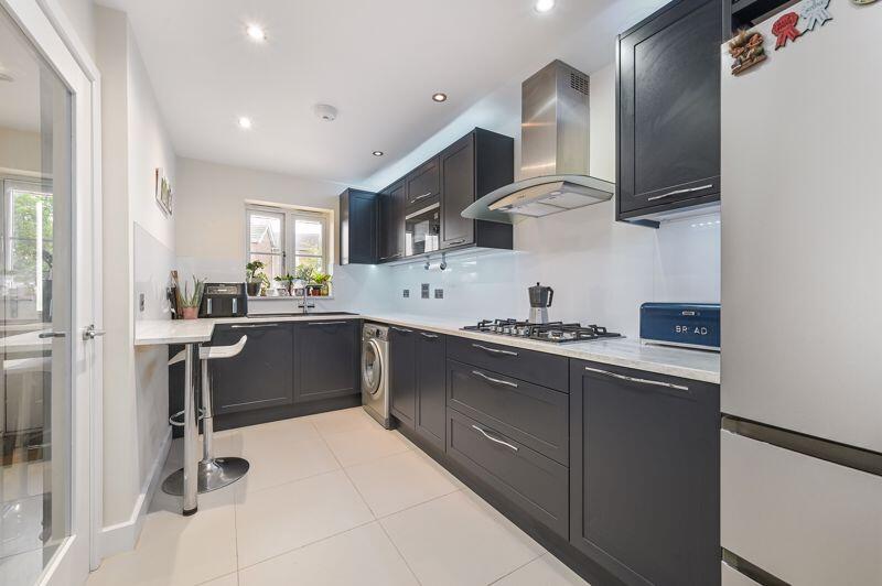 Newly Fitted Kitchen