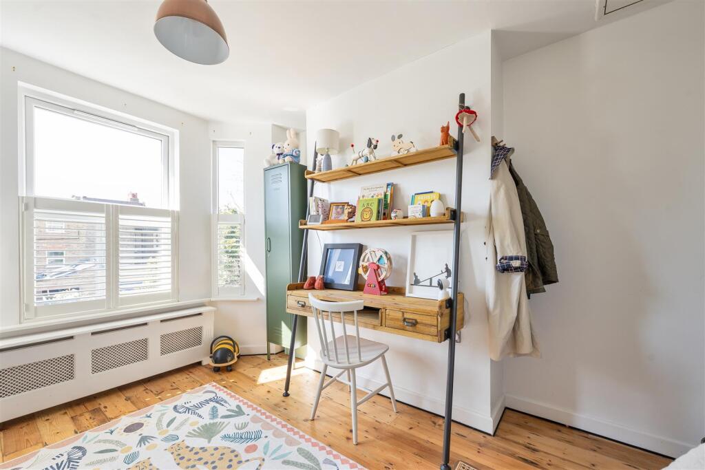 Folkestone Road, E17