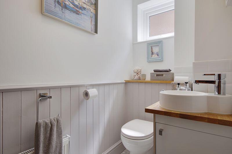 Entrance Hall (WC)