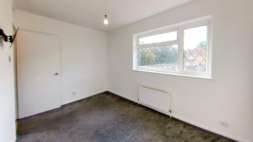 Cleave-Avenue-Hayes-UB3-Unfurnished(3).jpg