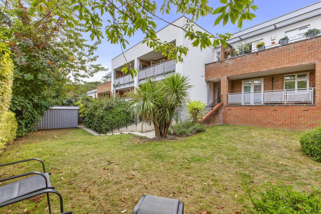 Flat 10, Riverlock Court, Spring Gardens Road, HP1