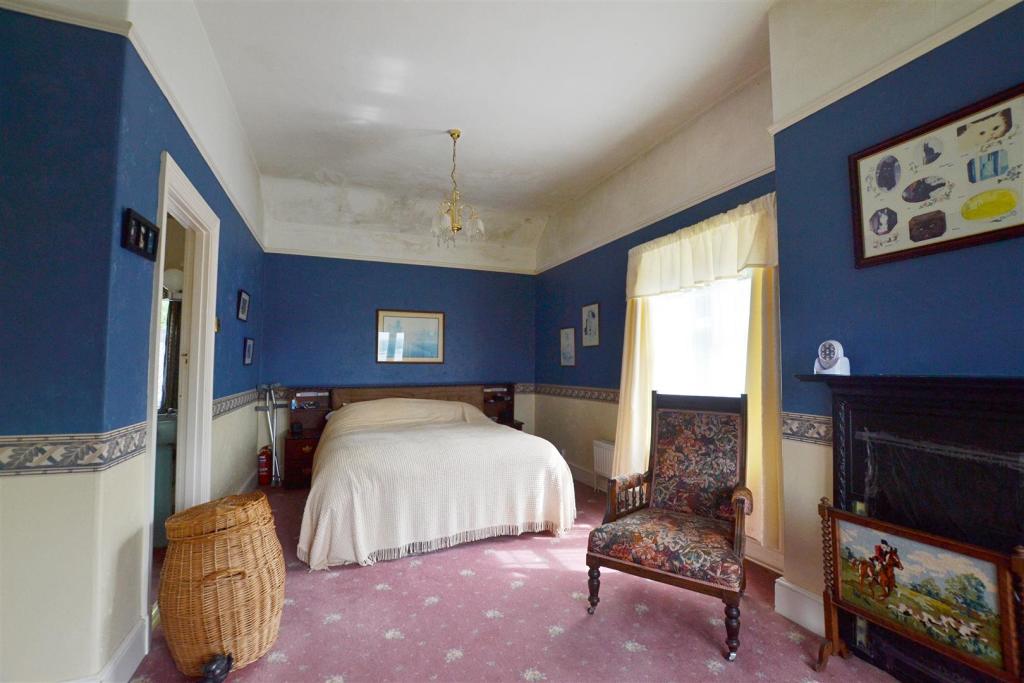 bed 1.JPG