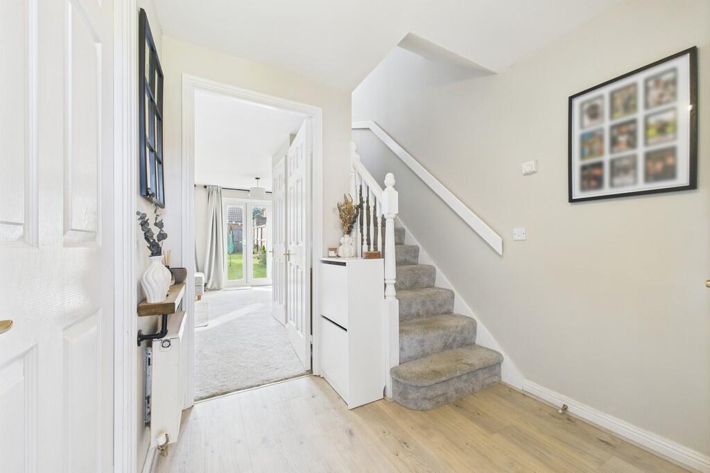 CAM01085G0-PR0573...