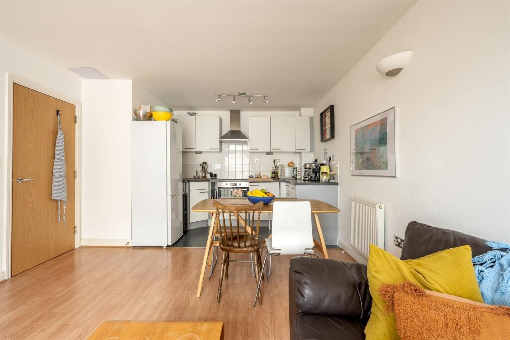 Martello Street, E8