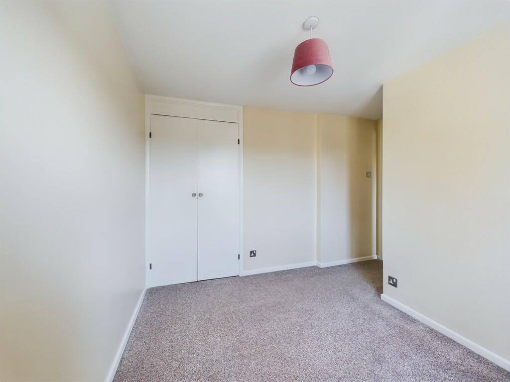 CAM02089G0-PR0267...