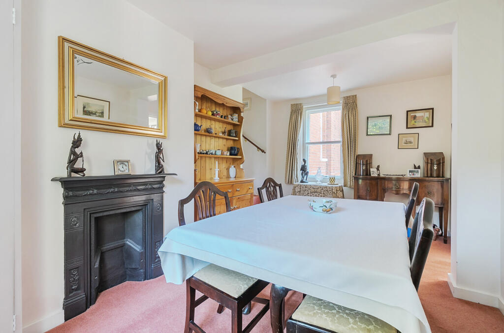 1333880-29-68934f...