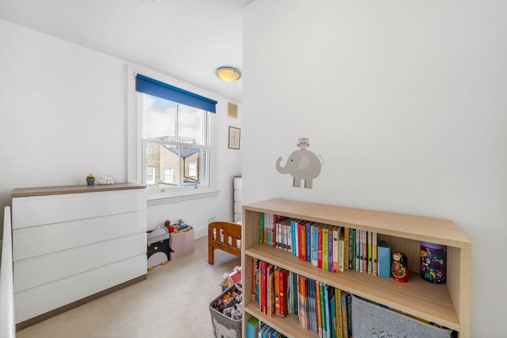 Bedroom 3 (2).jpg