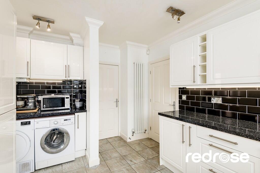 web_20 Highland D...